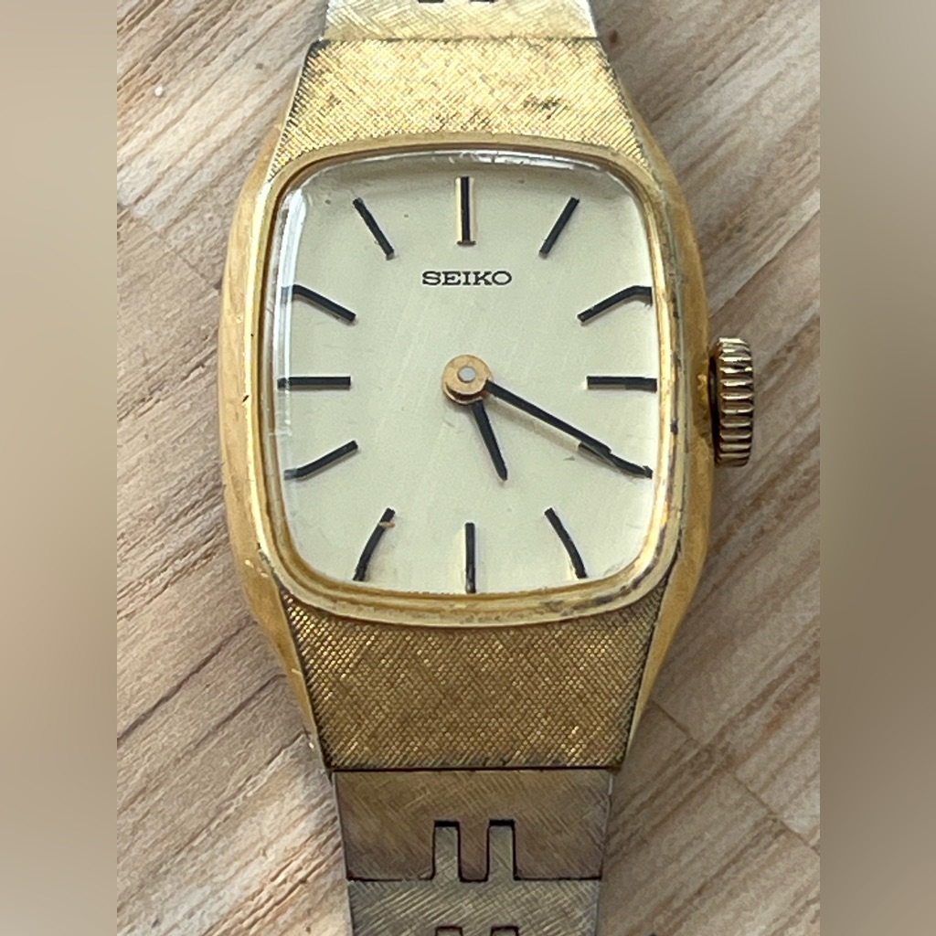 Seiko Gold Plated Vintage Mechanical Ladies Watch Gold Case Bracelet Dial